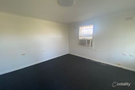 Property photo of 187 Hoxton Park Road Cartwright NSW 2168