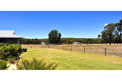 Property photo of 2 Ravenscliffe Road Kirup WA 6251
