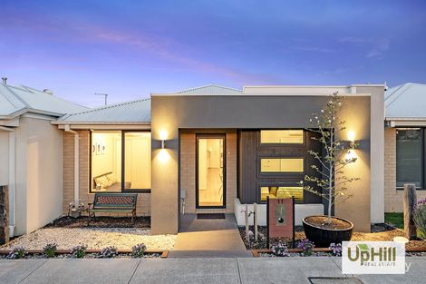 Property photo of 11 Emanda Lane Clyde North VIC 3978