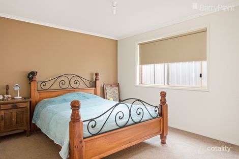 Property photo of 17A John Street Kangaroo Flat VIC 3555