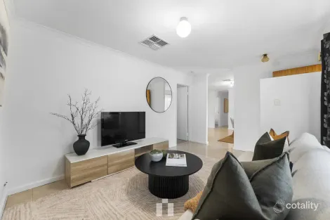 Property photo of 2 Ferris Green Parmelia WA 6167