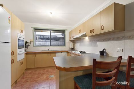 Property photo of 10 Shaftsbury Avenue Berwick VIC 3806