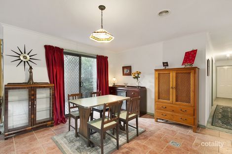 Property photo of 10 Shaftsbury Avenue Berwick VIC 3806