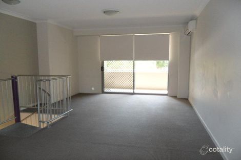 Property photo of 19/12-18 Bayview Street Runaway Bay QLD 4216