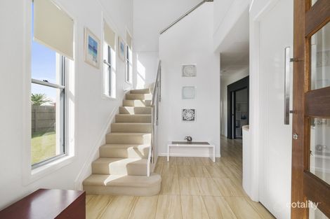 Property photo of 66 Wood Drive Middle Ridge QLD 4350