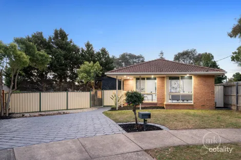 2 Ferraro Cl, Epping, VIC 3076