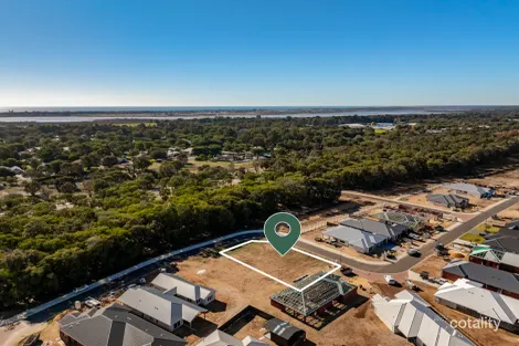 8 Tracey Rd, Yalyalup, WA 6280