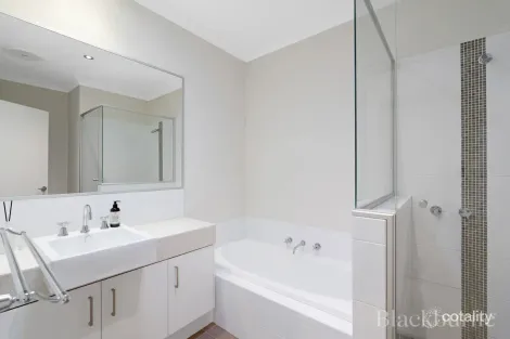 Property photo of 27B Wardlow Way Balga WA 6061
