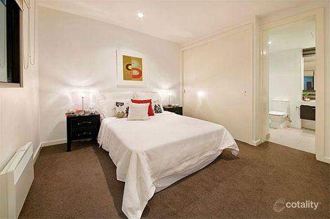 Property photo of 2/16-20 Warleigh Grove Brighton VIC 3186