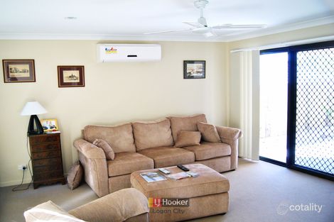 Property photo of 10 Brendan Thorne Place Marsden QLD 4132