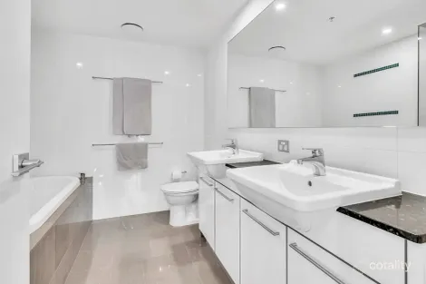 Property photo of 2302/22 Surf Parade Broadbeach QLD 4218