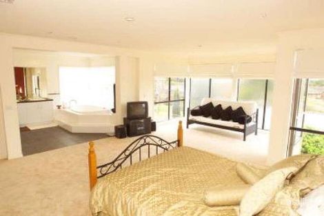 Property photo of 28 Stanley Drive Doncaster VIC 3108