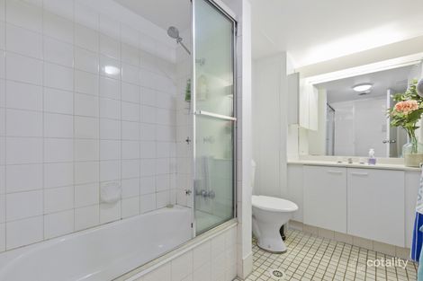 Property photo of 3A/52 Goodwin Terrace Burleigh Heads QLD 4220