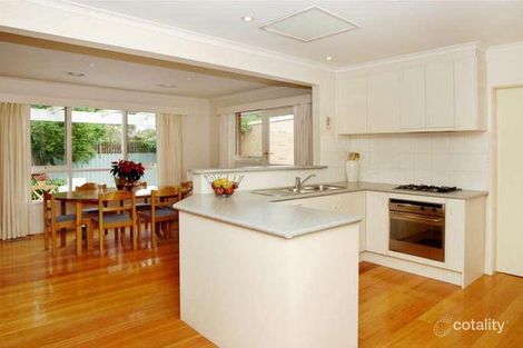 Property photo of 10 Jobert Court Blackburn South VIC 3130