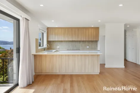 Property photo of 2/13 Cedar Court Sandy Bay TAS 7005
