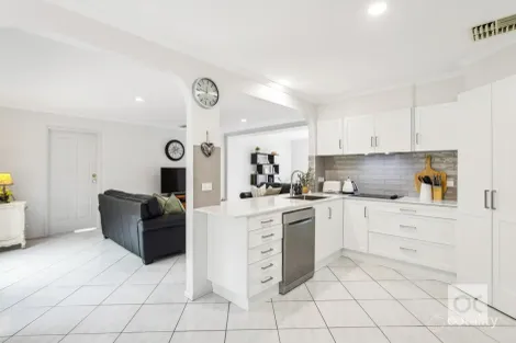 Property photo of 5 The Parkway Aberfoyle Park SA 5159