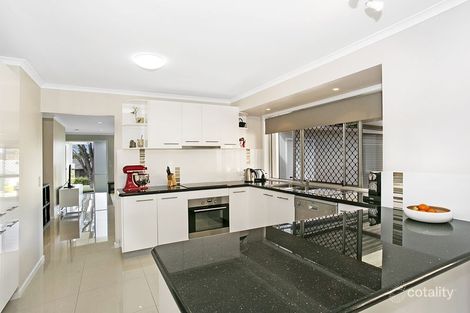 Property photo of 40 Ashford Road Helensvale QLD 4212