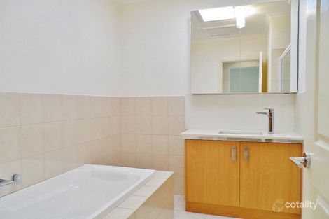 Property photo of 2/63 Pine Street Reservoir VIC 3073