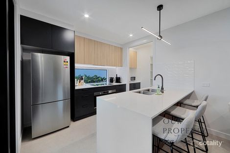 Property photo of 9 Basalt Court Bargara QLD 4670