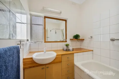 Property photo of 18 Valerian Street Hampton VIC 3188