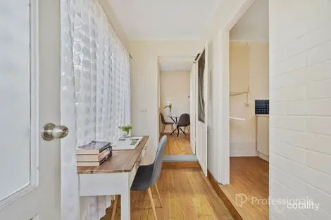 Property photo of 18 Valerian Street Hampton VIC 3188