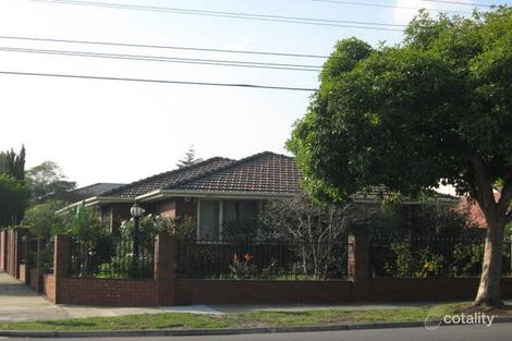 24 Neerim Rd, Caulfield, VIC 3162