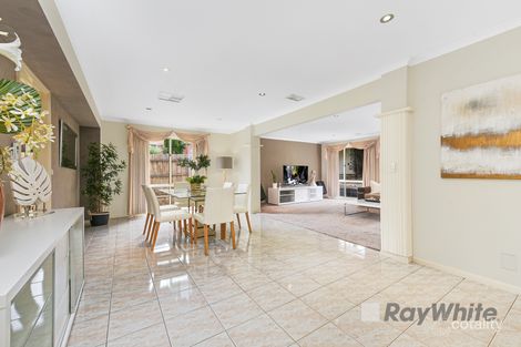 Property photo of 7 Carnation Court Endeavour Hills VIC 3802