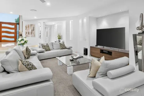 Property photo of 2109 The Circle Hope Island QLD 4212