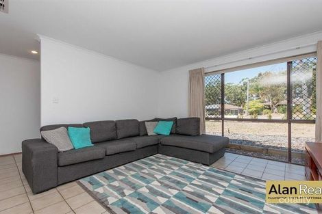 Property photo of 74 Warrandyte Drive Craigie WA 6025