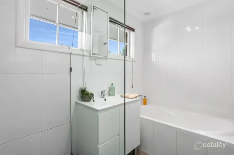 Property photo of 75 Suffolk Avenue Collaroy NSW 2097