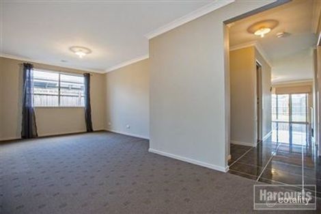 Property photo of 44 Webster Way Pakenham VIC 3810