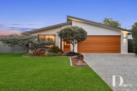 16 NILAND ST, CORINDI BEACH, NSW 2456