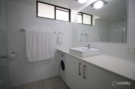 Property photo of 205/40 Surf Parade Broadbeach QLD 4218