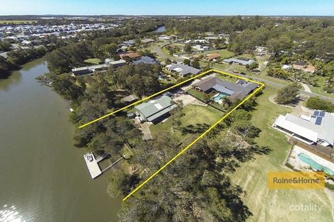 Property photo of 40 Riverdowns Crescent Helensvale QLD 4212