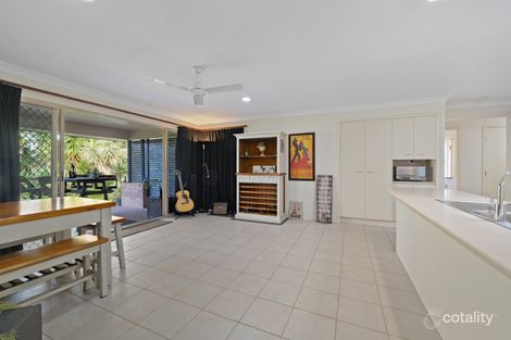 Property photo of 10 Thomas Place Upper Kedron QLD 4055