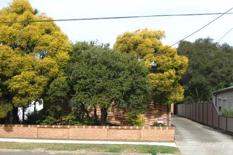 17 Barangaroo Rd, Toongabbie, NSW 2146