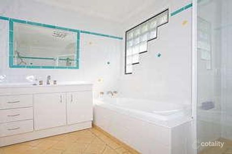 Property photo of 4 Fiddick Place Menai NSW 2234