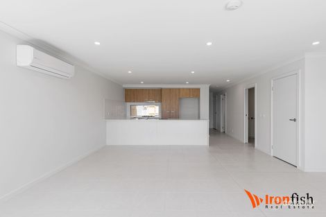 Property photo of 10 Nunkeri Court Clyde North VIC 3978