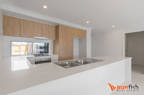 Property photo of 10 Nunkeri Court Clyde North VIC 3978