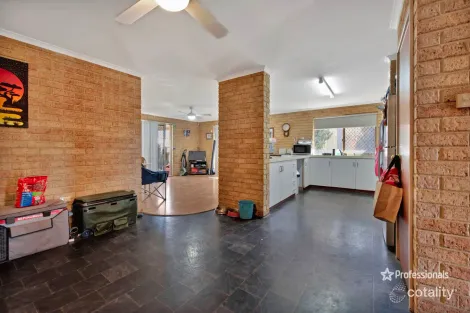 Property photo of 24 Foster Place Mount Tarcoola WA 6530