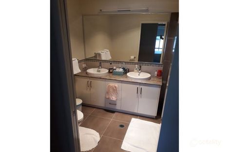 Property photo of 2/7 Alexander Avenue Highfields QLD 4352