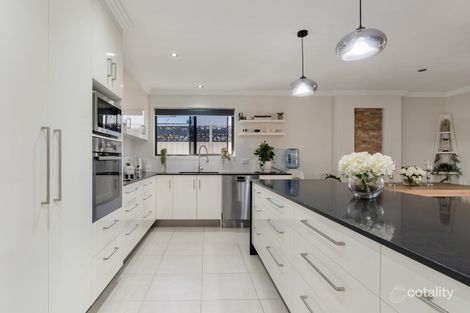 Property photo of 2 Canterbury Road Emerald QLD 4720