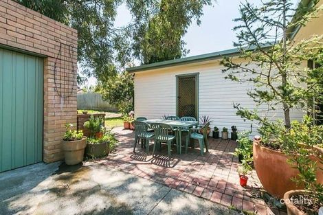 Property photo of 15 Ellindale Avenue McKinnon VIC 3204