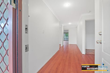 Property photo of 33 Abrolhos Loop Beckenham WA 6107