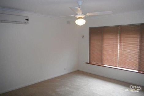Property photo of 12 Shiraz Avenue Hackham SA 5163