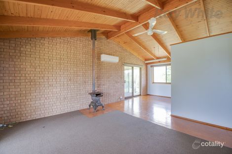 Property photo of 38 Mahons Road Pine Mountain QLD 4306