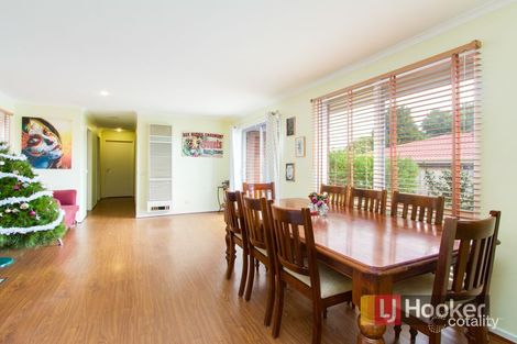 Property photo of 28 Ralph Crescent Hampton Park VIC 3976