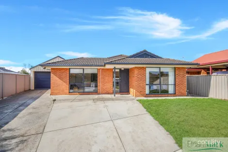 Property photo of 126 Cambridge Crescent Wyndham Vale VIC 3024
