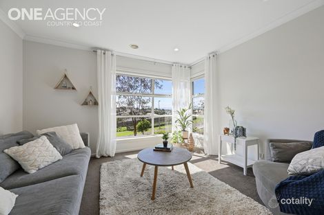 Property photo of 13 Ruby Close Warragul VIC 3820