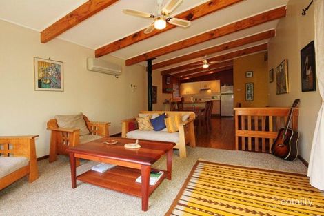 Property photo of 35 Anglers Parade Fishermans Paradise NSW 2539